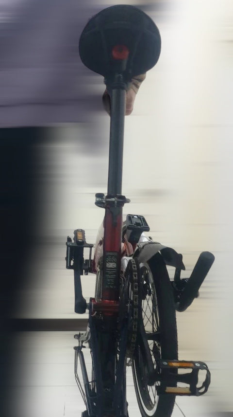 Rolling-with-Seatpost-Up Gadget for Brompton Bicycle