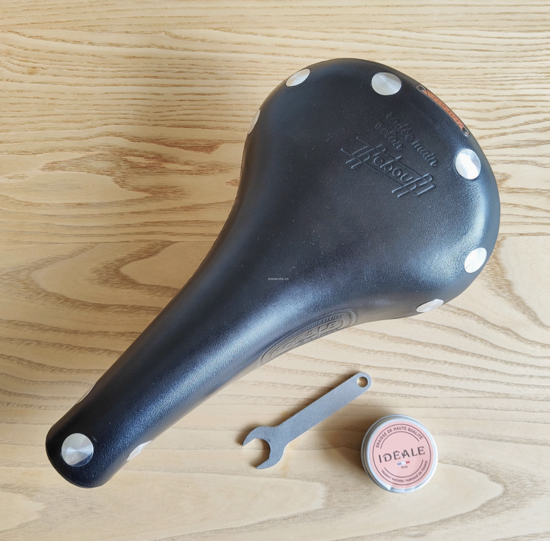新品 IDEALE 2003 PEAU + MOUSSE SADDLE NEW OLD STOCK IDEALE 2003 PEAU + MOUSSE SADDLE SEAT MADE IN