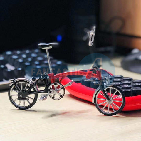 1/10 Brompton Bicycle Plastic Model