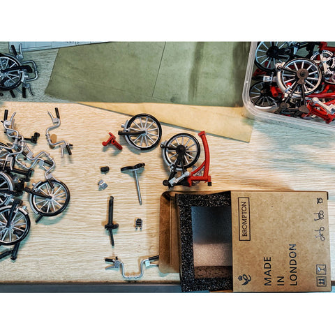 1/10 Brompton Bicycle Plastic Model